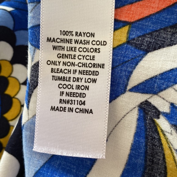 CROWN &IVY PM ladies blouse kaleidoscope pattern colors - Picture 8 of 8